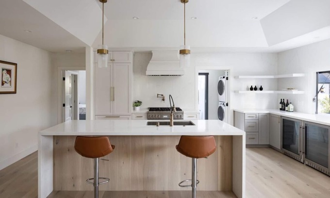 Loma Portal Casa | New Modern Tudor Exquisite Luxury