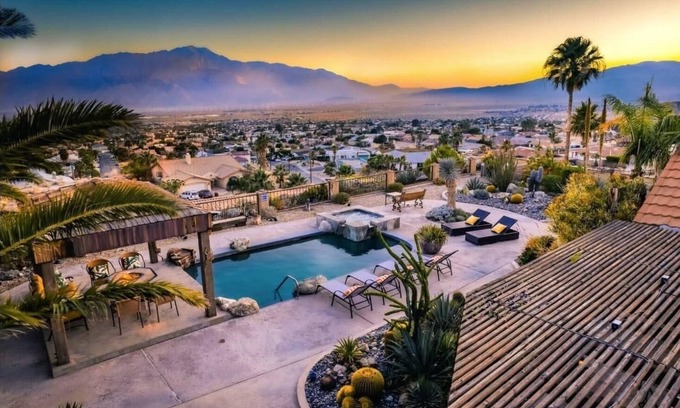 Desert Hot Springs Casa | Miracle 2 bedroom house with all the amenities and equipment and amazing view!