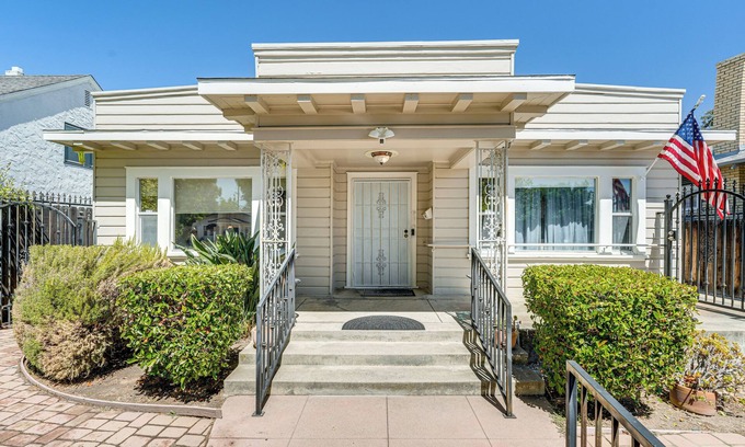 Stockton Casa | Miracle Mile Stay: Classic Stockton Home w/Yard!