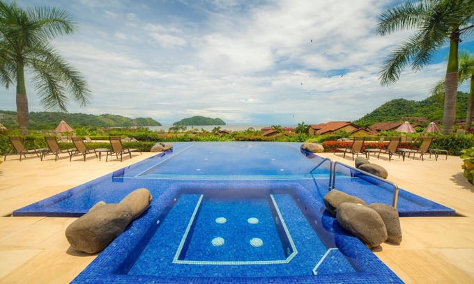 Herradura Apartamento | Miramar 4E - 3 bdr 3 Bath Ocean View