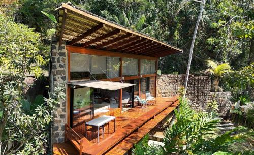 Ubatuba Casa | Mirante do Leo - Casa com Piscina Aquecida e Loft Exclusivo com Vista para o Mar