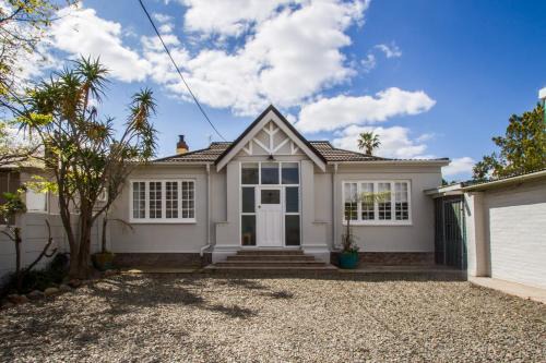 Oudtshoorn Villa | Mirari