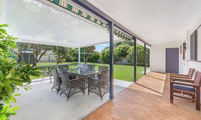 Lake Cathie Casa | Mirrabooka: 2 BR, 1 BA House in Lake Cathie , Sleeps 6