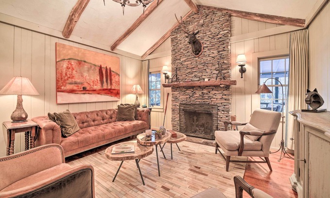 Mirror Lake Cabina | Mirror Lake Cabin ~ 1 Mi to Dtwn Highlands!