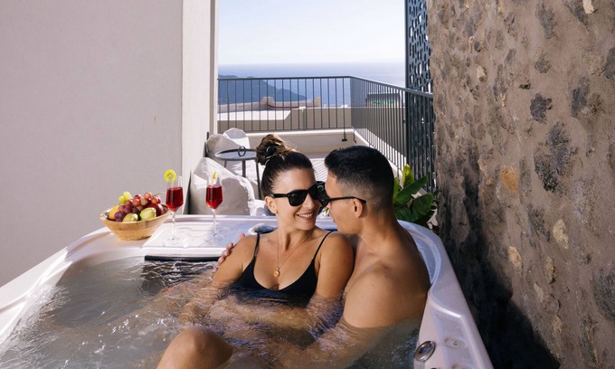 Agia Galini Apartamento | Mirthea Suites