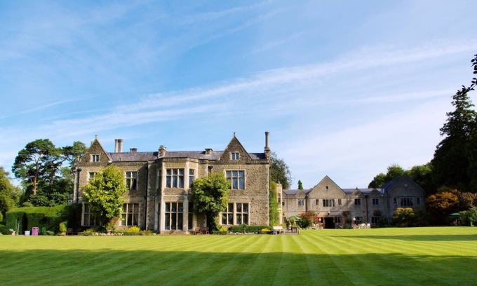 Miskin Hotel | Miskin Manor Hotel And Health Club