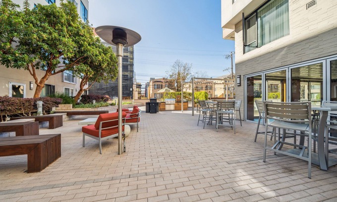 Inner Mission Apartamento | Mission 1 BR w/ Office by Anyplace - 11454