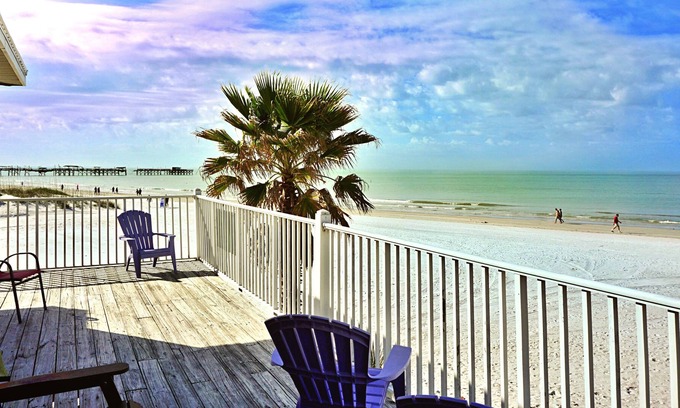 Redington Beach Apartamento | Misty Isles Vacation Rentals by TechTravel
