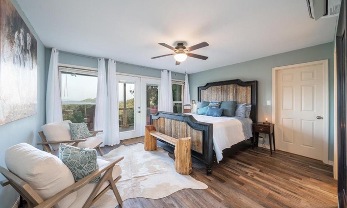 Glenwood Casa | Misty Mountain Cabin Spectacular Scenic Escape by Caddo River