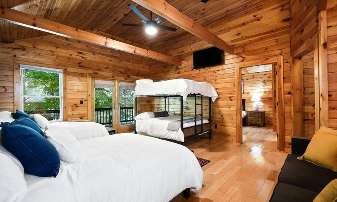 Allons Cabina | Mitchell Creek Marina Lodge 14