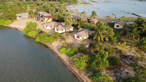 Kalpitiya Cabina | MKS - Kite & Wing Foil camp