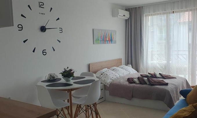 Primorsko Apartamento | MM Complex