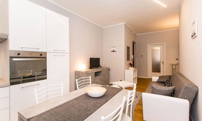 Parella Apartamento | MM Pozzo Strada Terrace Apartment