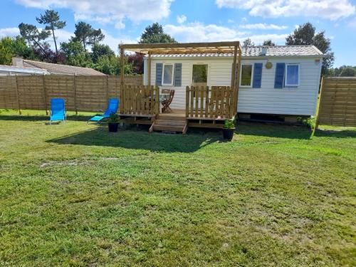 Vendays-Montalivet Chalet De Esquí | mobil-home sur terrain privatif jean-mi et flo