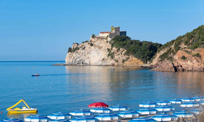 Le Rocchette Casa | Mobilehome with air conditioning, pool in a sunny location