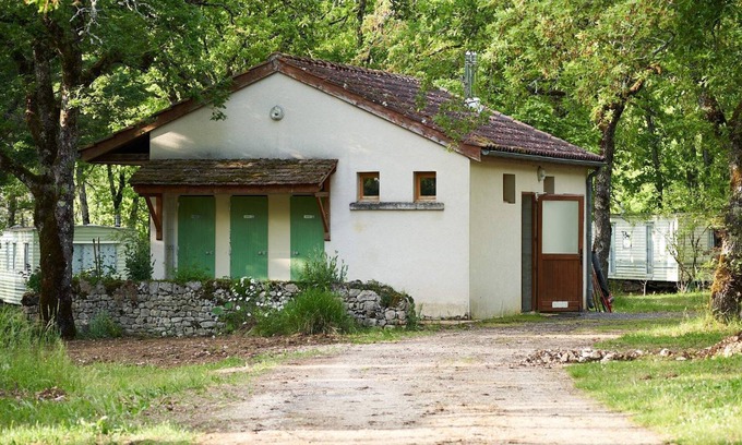 Payrac Casa | Mobile home in a quiet, natural campsite near Rocamadour