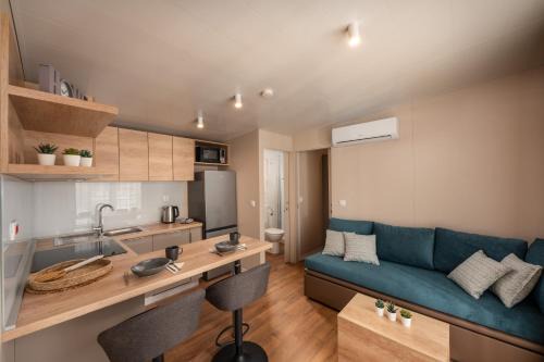 Nerezine Complejo | Mobile Homes Rapoća