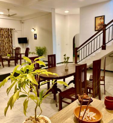 Mirissa Hotel | MobyDick House