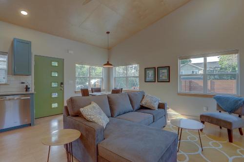Larkspur Casa | Mod Pod