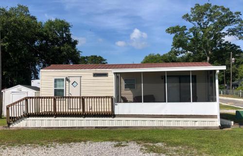 Sneads Ferry Casa | Model Home near Camp Lejeune with Water View