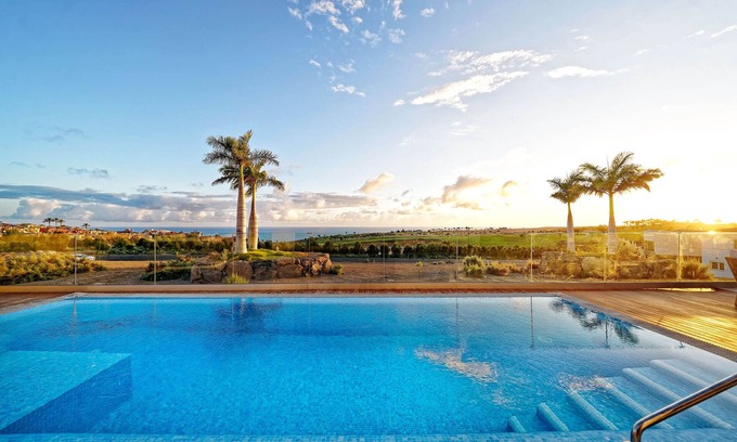 Maspalomas Villa | Villa moderna con vistas al mar, piscina privada, jacuzzi, bar piscina, bbq