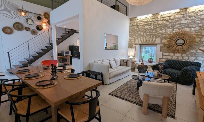 Saint-Yrieix-sur-Charente Cabaña | Casa moderna en entorno tranquilo, jardín grande, terraza, a orillas del río Charente