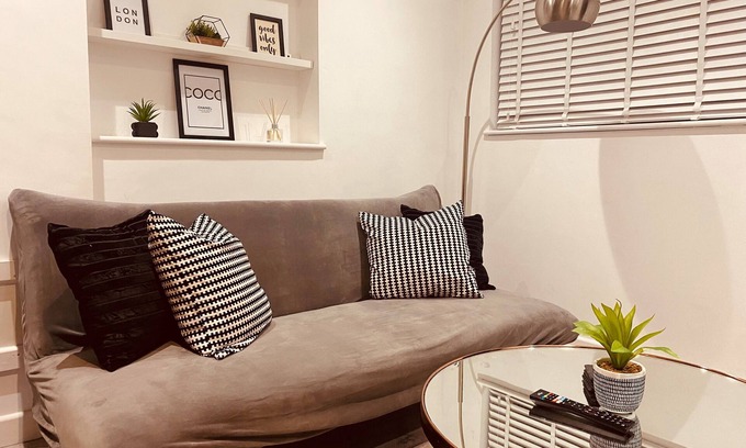 Tower Hamlets Apartamento | Modern 1 Bed flat in the heart of Hackney with free Parking