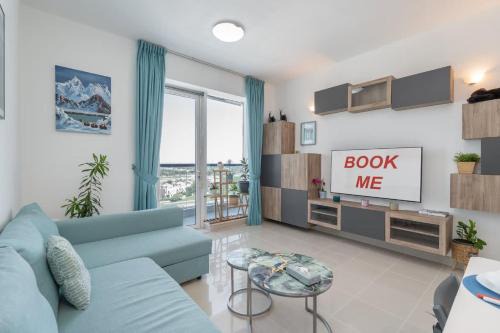 Dubai Sports City Apartamento | Modern 1-Bed with Scenic Golf Course View
