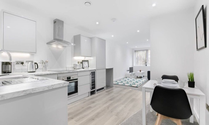 Newbury Apartamento | Modern 1 Bedroom Apartment in Central Newbury