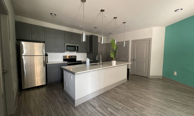 Morningside-Lenox Park Condominio | Modern 1-Bedroom Loft