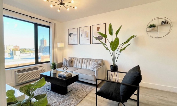 Elizabeth Apartamento | Modern 1 BR KING Apt - near NYC, EWR, Prudential, NJPAC, American Dream, MetLife