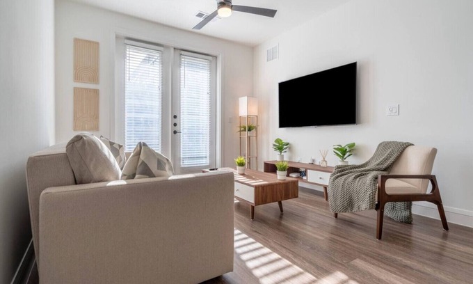 Hancock Apartamento | Modern 1Bd/1Ba Apt near UT & DT
