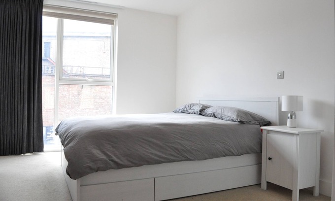 Ferndale Apartamento | Modern 1BD Flat w Balcony, Heart of Brixton