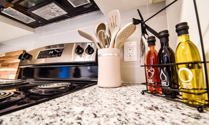 Bound Brook Apartamento | Modern 1BD in apt in historic Bound Brook, NJ.