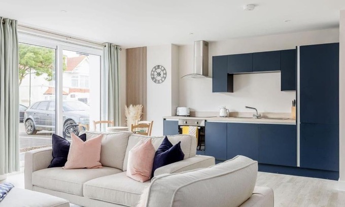 Boscombe Apartamento | Modern 2 bed, cliff top & parking, F6