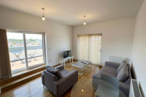 Southend-on-Sea Apartamento | Modern 2 bed flat with balcony