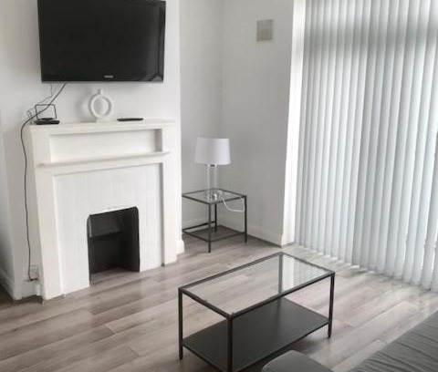 Edmonton Apartamento | Modern 2 bed flat near Tottenham Hotspur Stadium