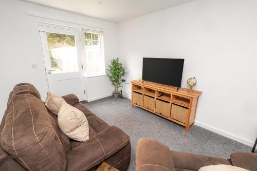 Sherborne St. John Casa | Modern 2-Bed Home with Driveway – Basingstoke