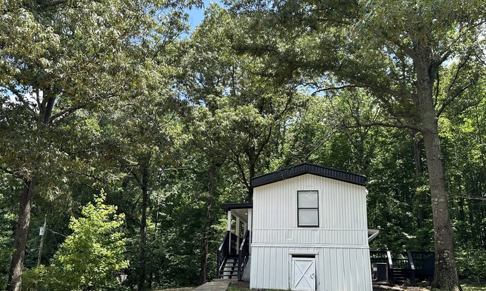 Gainesville Casa | Modern 2 bed Home 10 mins from Dtown Gainesville