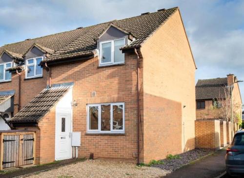 Kidlington Casa | Modern 2 Bed House Close To Village Centre