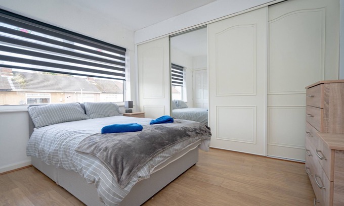 Liverpool Casa | Modern 2-Bed House Liverpool close to Aintree Hosp