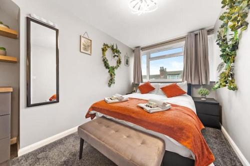 Harehills Apartamento | Modern 2 Bed Room Home In Leeds Cozy Stay - Near St James and City Centre, Free Parking