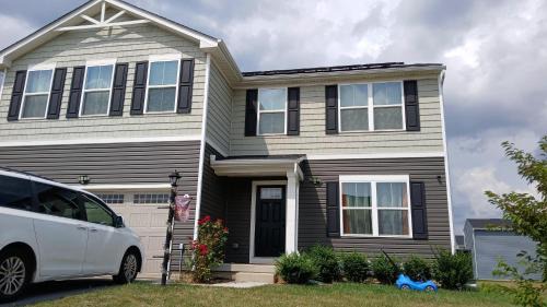 Potomac Apartamento | Modern 2-Bedroom and 2-Bed Apartment with Private Access Door Minutes from I-81