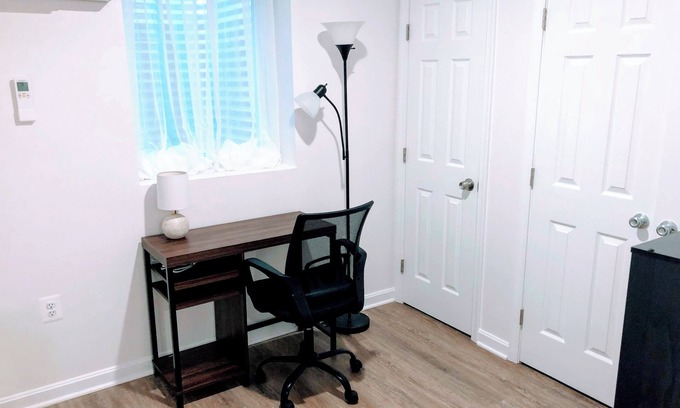 Colesville Apartamento | Modern 2 BR Close to Metro + Trails