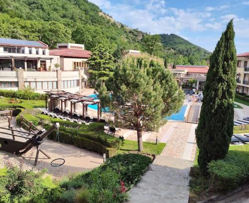Sandanski Apartamento | Modern 2BDRM in 5* Resort & pool