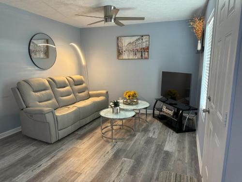 Shelbyville Apartamento | Modern 2BR Apartment near Downtown Shelbyville
