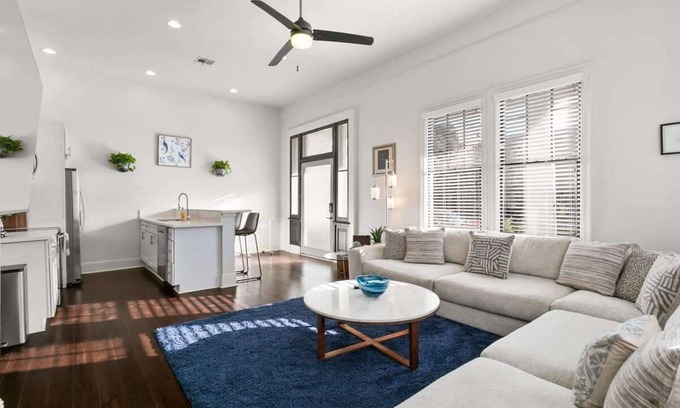 Saint Thomas Development Apartamento | Modern 2BR | Garden District | Stunning Luxury