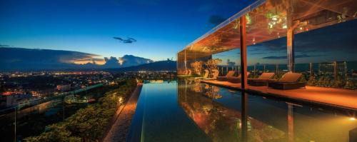 Chang Khlan Apartamento | Modern 2BR Penthouse Astra 181Sqm with Panoramic Views in Central Chiang Mai