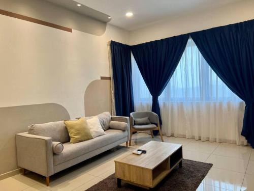 The Strand Apartamento | Modern 2BR Suite at Encorp Residence PJ