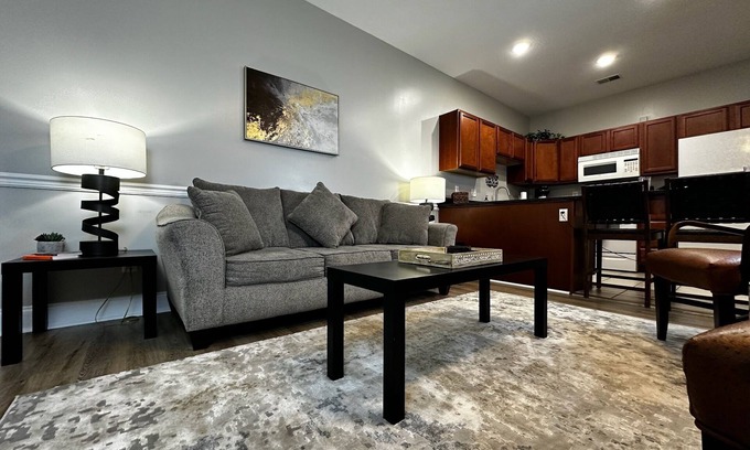 Johnson City Casa | Modern 2BR Townhome with Garage & Amenities!